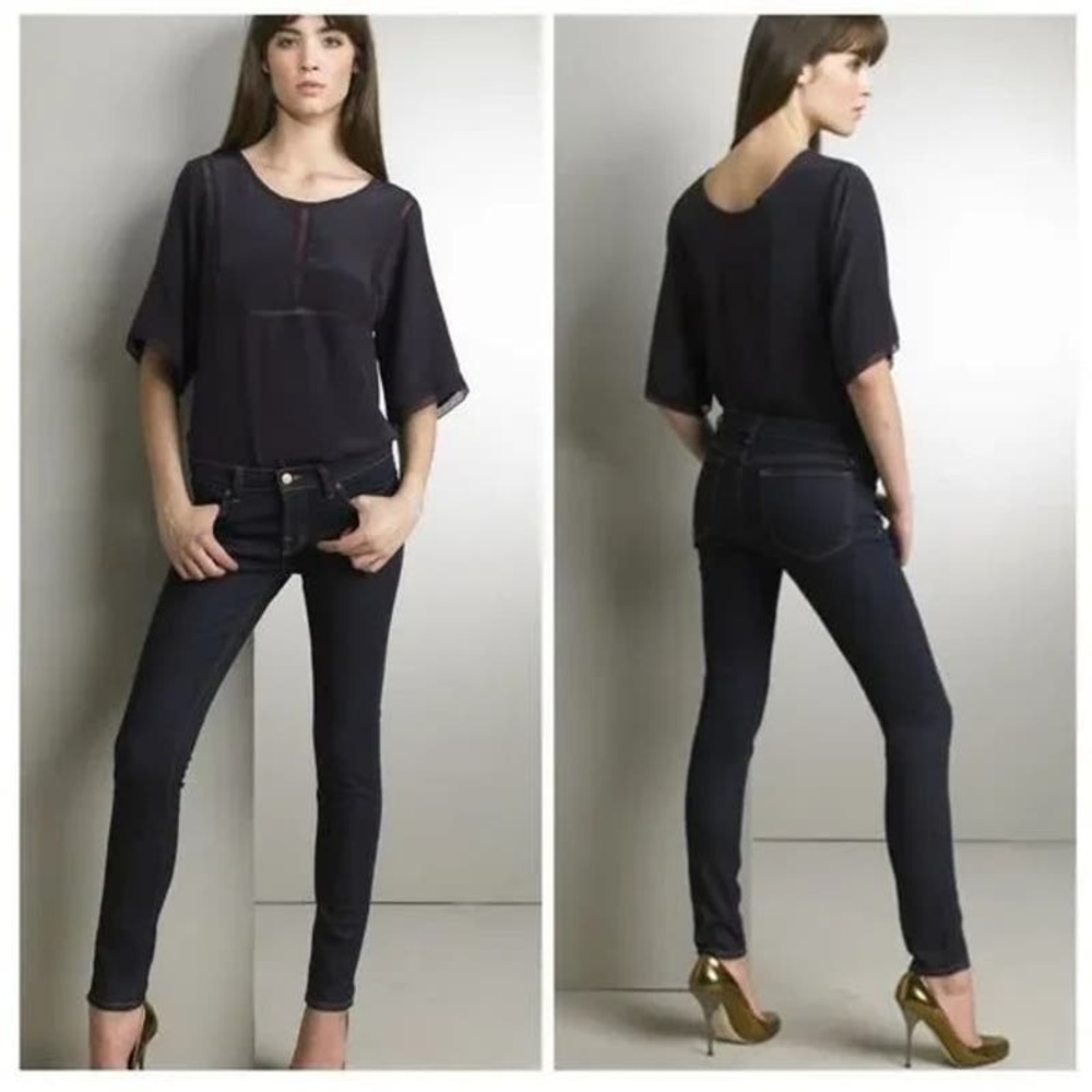 J Brand Premium Denim Dark Blue Skinny Leg Jeans Style #910 Ink Size 25